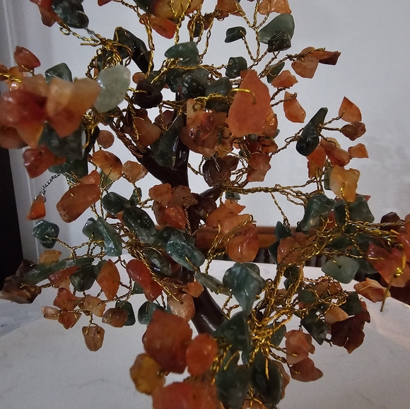 Natural Stone tree - Picture 1 of 6